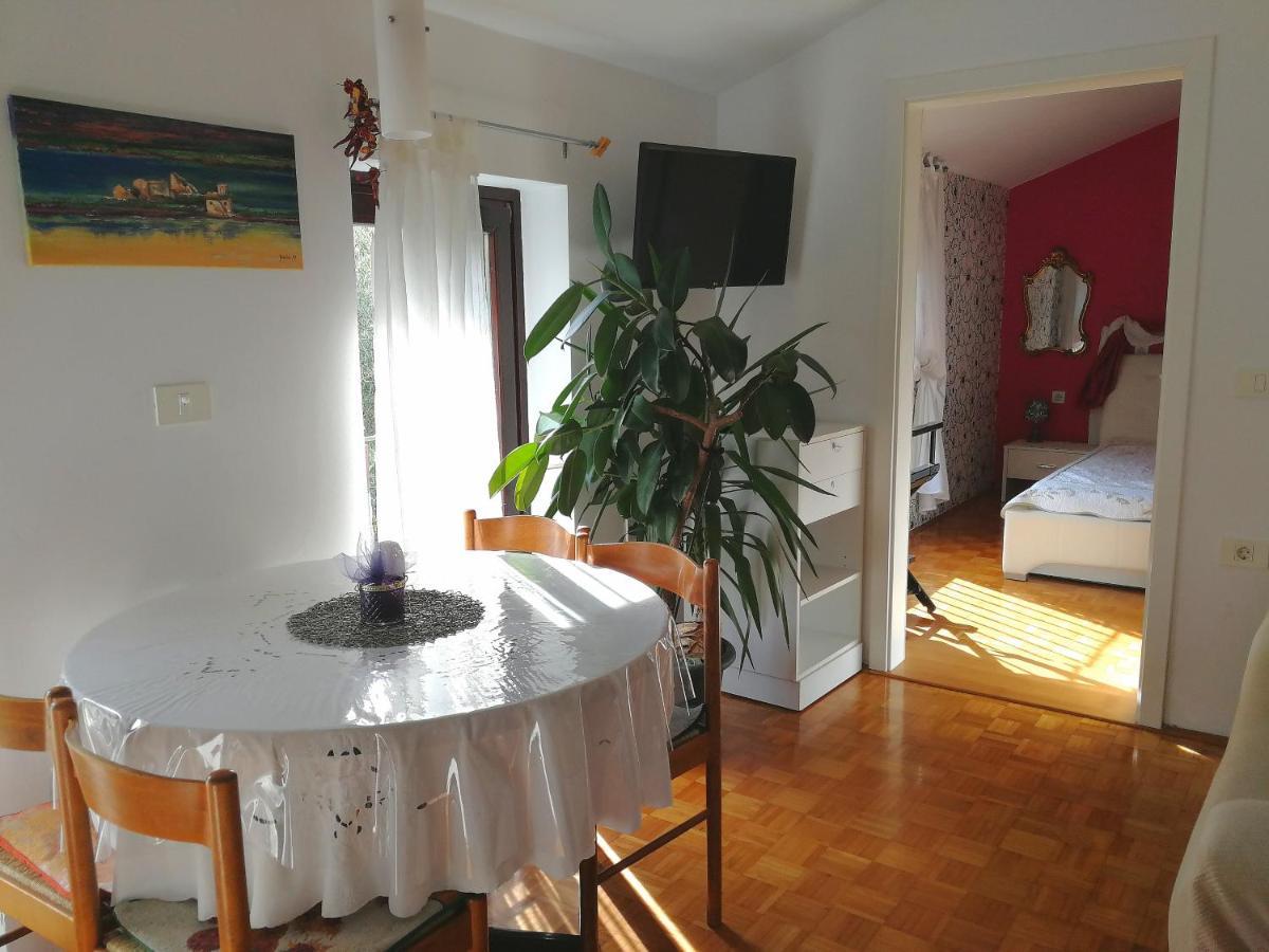Millenca Apartment Изола Екстериор снимка